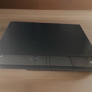 WORKING! Sony BDV‑E570 Blu‑Ray 3D Home Theater System pre owned